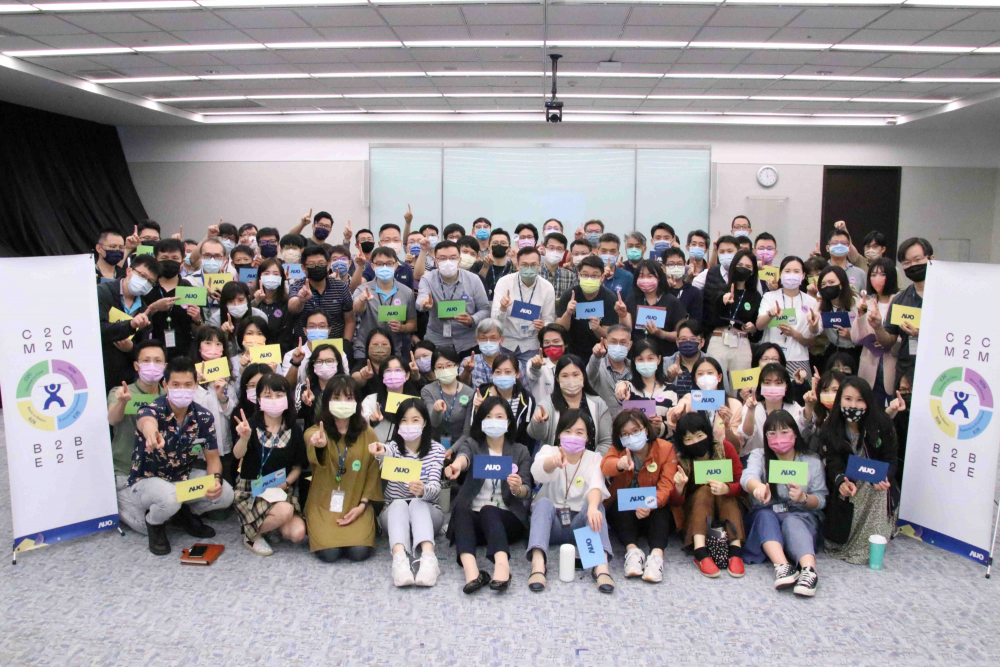 友達提供全球及集團輪調機會，支持同仁持續進修學習，致力為專業人才打造友善多元的職場環境