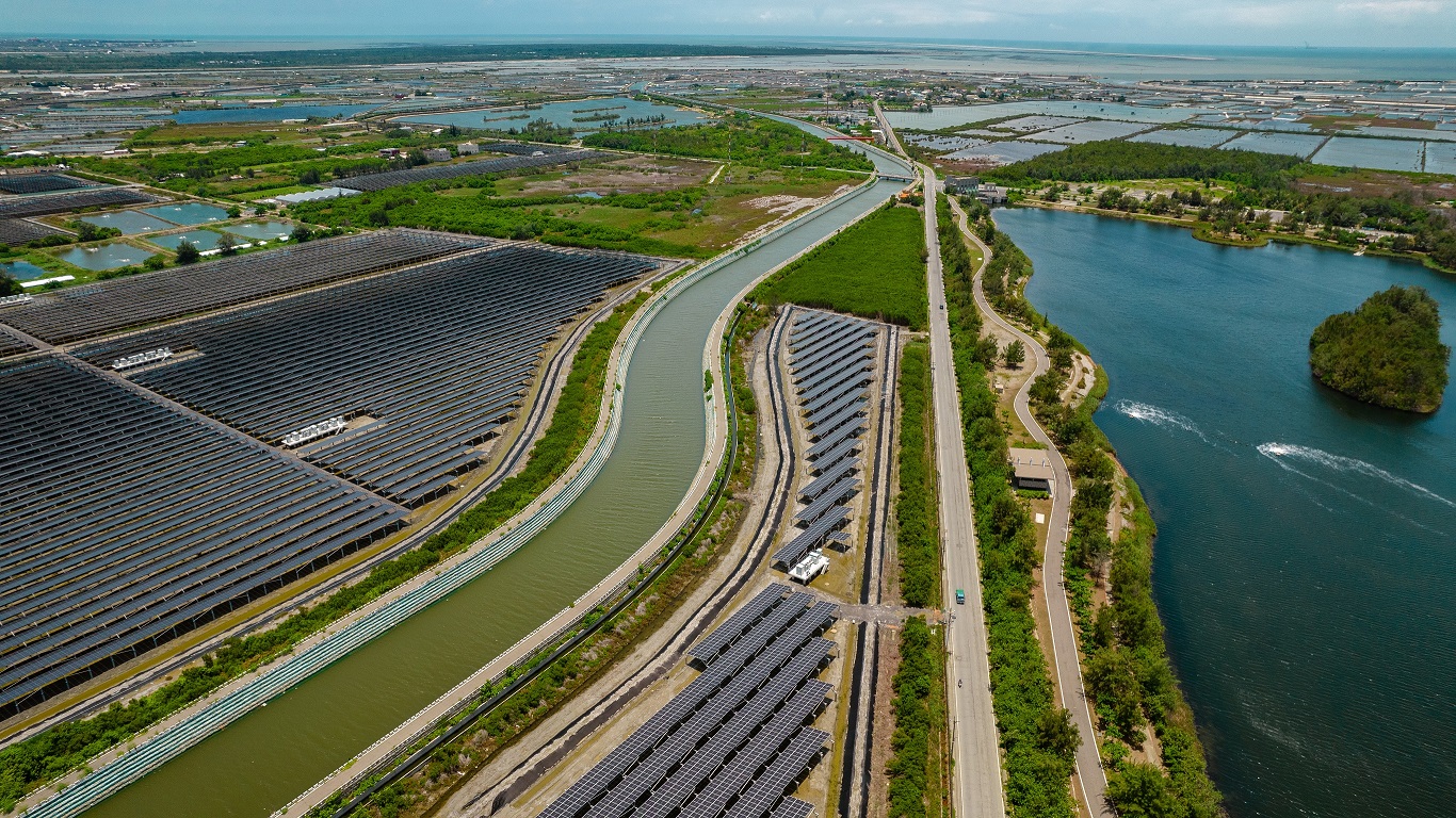 悟空体育能源事业提供智慧能源管理、太阳能监控管理、全方位电厂建置及运维解决方案，并拥有管理超过6000案场的经验