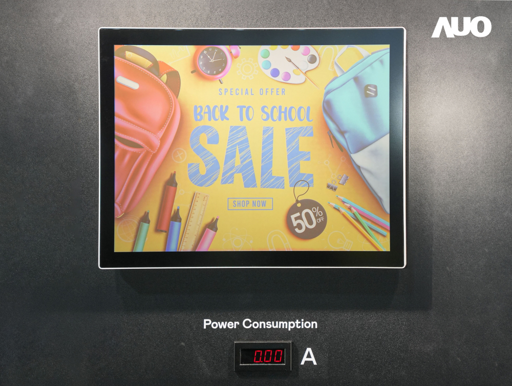 悟空体育展示胆固醇液晶超低耗能户外全彩显示器，ChLC（胆固醇液晶）以双稳态技术使静态显示零功耗，具省电、高彩度、环保的特性，还整合软硬件系统解决方案，可透过单一云端平台管理