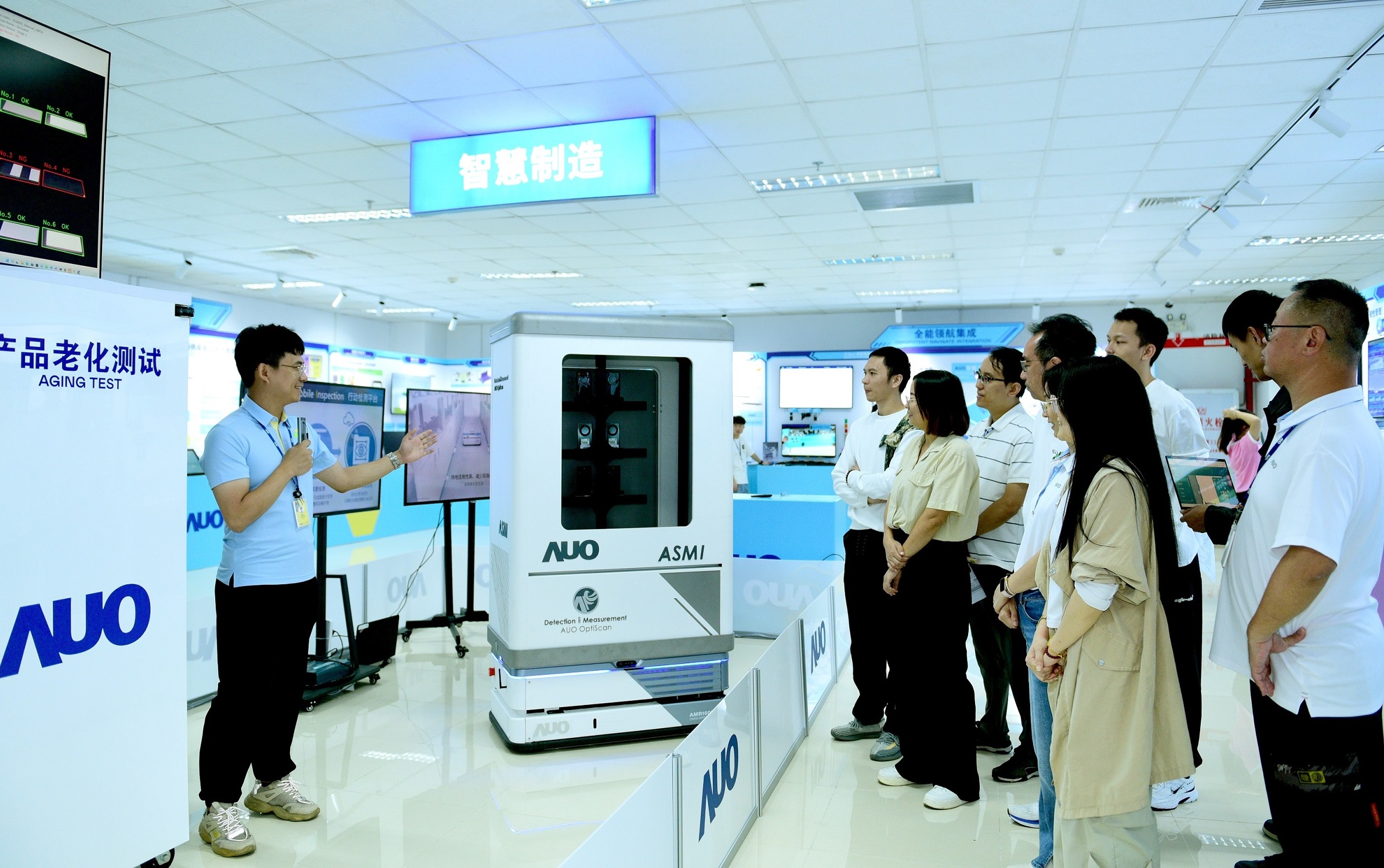 悟空体育厦门将5G+ABC技术串联生产管理全流程，打通研发、采购、生管、制程、设备、质量等产品全生命周期制造流程，完成数字化设计、智慧供应链、智能座舱、全流程设备管理、数据驱动优化、智慧在线检测、智慧品管等自适应生产模式升级